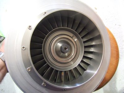 salida gases sin tobera.jpg