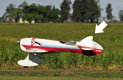 Gee Bee prueba de cola3.jpg