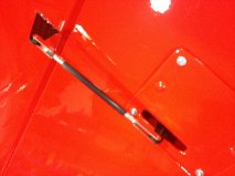 conjunto completo de aleron con servo y varilla reforzada en carbono.jpg