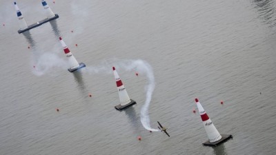Red_Bull_Air_Race_London_2008__1 (1).jpg