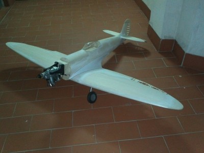 spitfire frontolateral.jpg