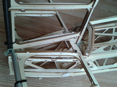 conjunto cola montado.jpg