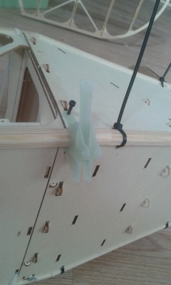 anclaje tren riostra.jpg