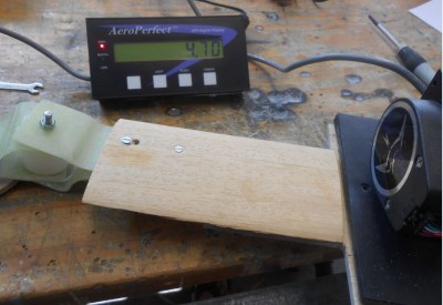 bisagra con pala adelantada, angulos positivos.JPG