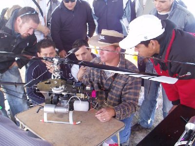 Esa peña traman algo.jpg