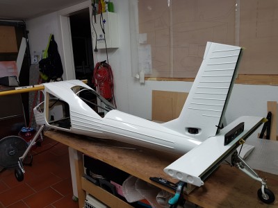 Fuselaje desde atrás.jpg