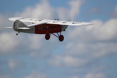 late 28 en vuelo.jpg