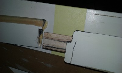 8ºaleron flaps con pieza refuerdo madera y carbono presentada y lista para pegar aleron  (3).jpg