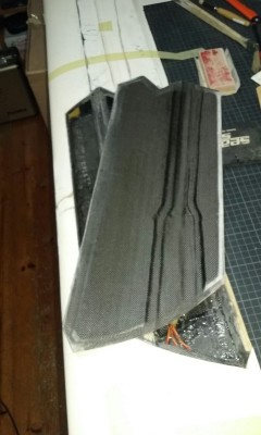 8ºlaminado  en carbono con  del perfil alar para enchapado extrados del ala.jpg