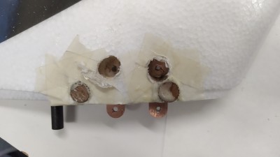 AGUJEROS SEGUNDOS TETONES.jpg