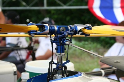 new hirobo 3d rotor head[1].jpg